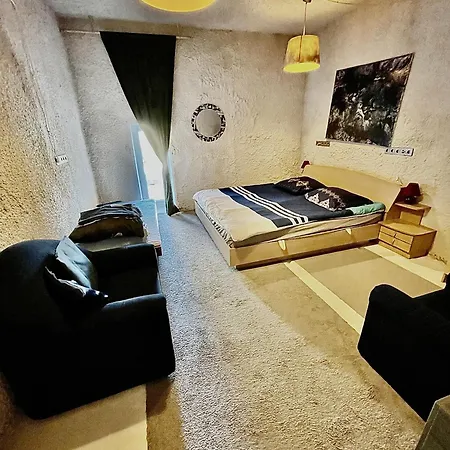 Apartment White *
